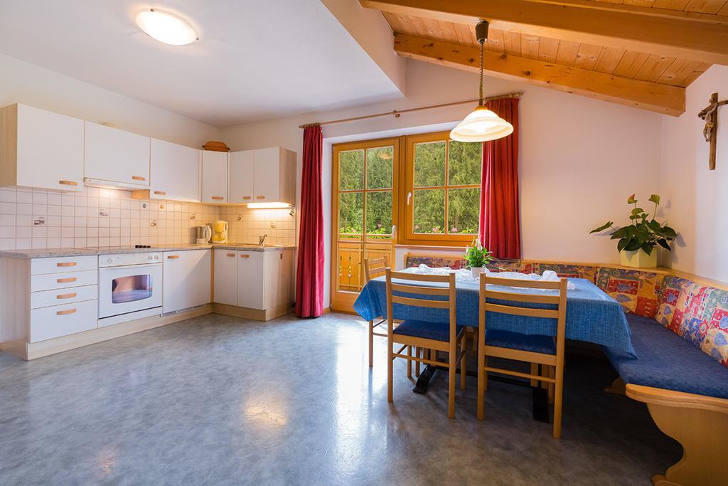 ラチーネス Garni Bergland Bed & Breakfast エクステリア 写真