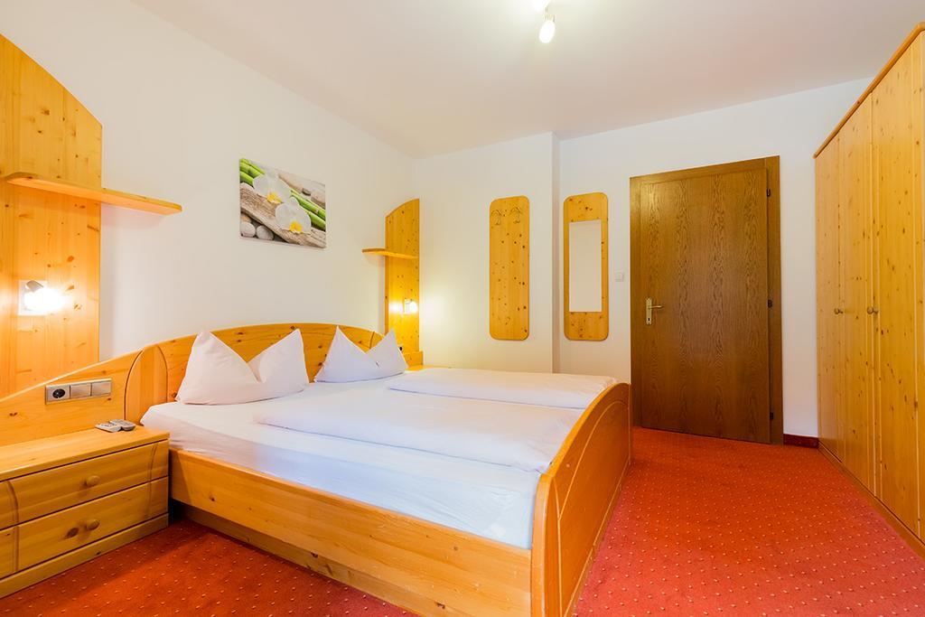 ラチーネス Garni Bergland Bed & Breakfast エクステリア 写真